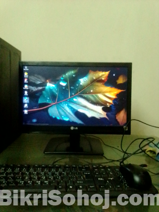 DESKIPO Cor i3 .Monutor 19' Ram 4 GB uasd